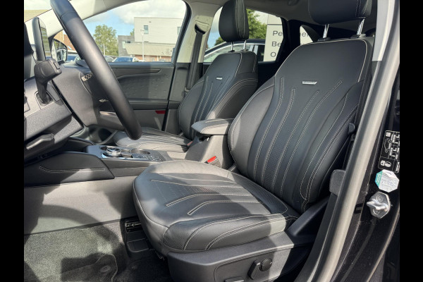 Ford Kuga 2.5 PHEV Vignale | Wegklapbare trekhaak | Panoramadak | Winter pack | Camera | Dodehoeksensoren | Bang&Olufsen | Elektrische achterklep | Dealer onderhouden