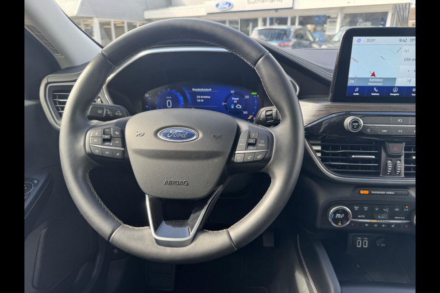 Ford Kuga 2.5 PHEV Vignale | Wegklapbare trekhaak | Panoramadak | Winter pack | Camera | Dodehoeksensoren | Bang&Olufsen | Elektrische achterklep | Dealer onderhouden