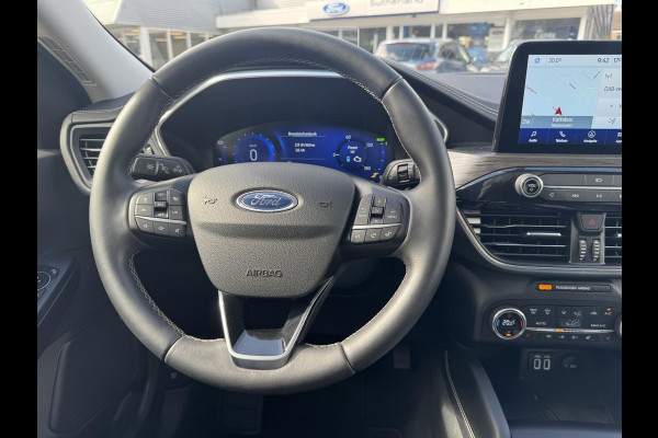Ford Kuga 2.5 PHEV Vignale | Wegklapbare trekhaak | Panoramadak | Winter pack | Camera | Dodehoeksensoren | Bang&Olufsen | Elektrische achterklep | Dealer onderhouden