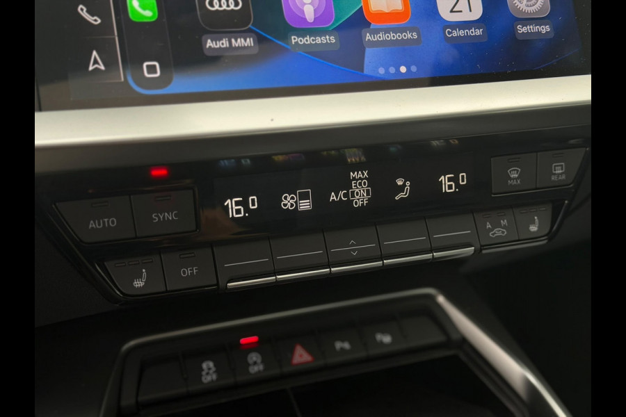 Audi A3 Sportback 35 TFSI S edition (Dealer OnderH, Panorama, Navi, Carplay, StoelV,Leder, Lane Assist, Addapt Cruise, Etc)