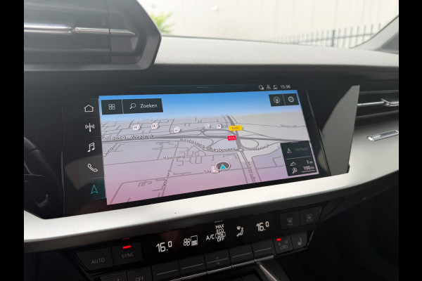 Audi A3 Sportback 35 TFSI S edition (Dealer OnderH, Panorama, Navi, Carplay, StoelV,Leder, Lane Assist, Addapt Cruise, Etc)