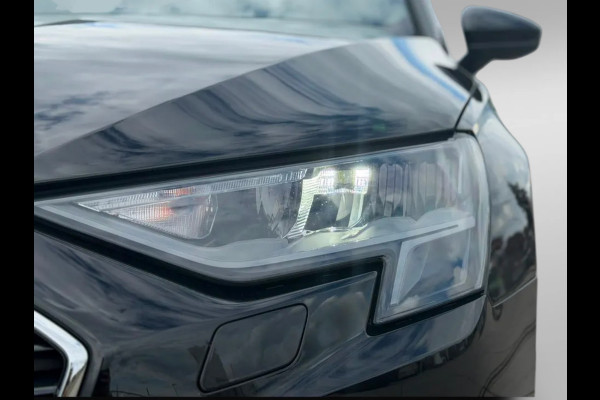 Audi A3 Sportback 35 TFSI S edition (Dealer OnderH, Panorama, Navi, Carplay, StoelV,Leder, Lane Assist, Addapt Cruise, Etc)