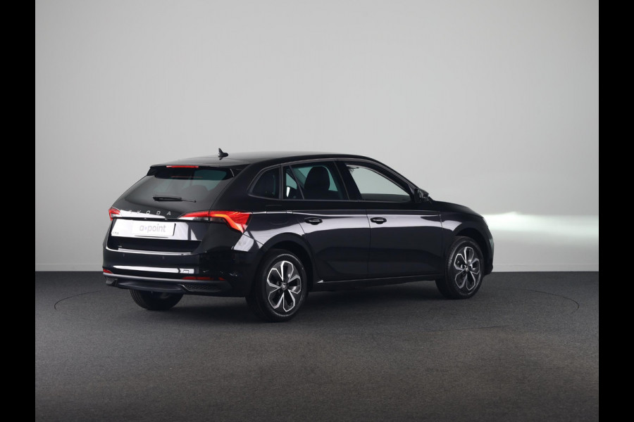 Škoda SCALA 1.0 TSI Edition | Stoel- en stuurverwarming| Trekhaak | Draadloos laden | 16 inch lichtmetalen velgen|