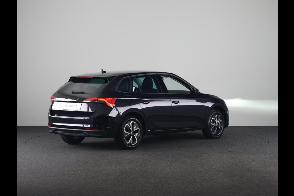 Škoda SCALA 1.0 TSI Edition | Stoel- en stuurverwarming| Trekhaak | Draadloos laden | 16 inch lichtmetalen velgen|