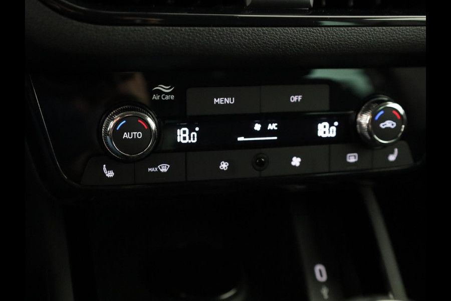 Škoda SCALA 1.0 TSI Edition | Stoel- en stuurverwarming| Trekhaak | Draadloos laden | 16 inch lichtmetalen velgen|