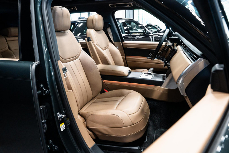 Land Rover Range Rover 3.0 P550e HSE PHEV *Meridian / AWD-besturing / Panorama / Stoelventilatie / HUD / Soft-Close*