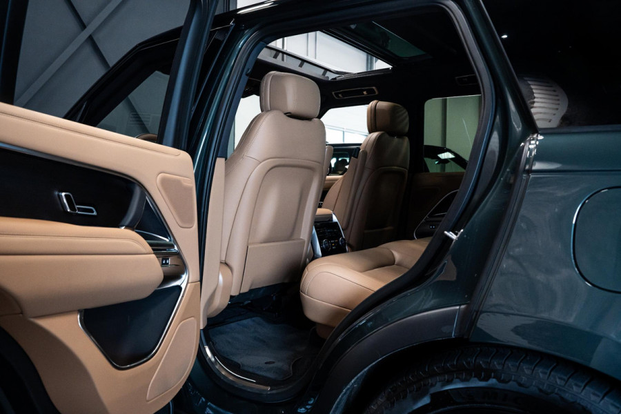 Land Rover Range Rover 3.0 P550e HSE PHEV *Meridian / AWD-besturing / Panorama / Stoelventilatie / HUD / Soft-Close*
