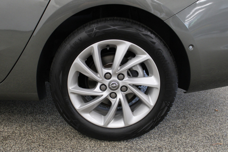 Opel Astra Sports Tourer 1.2 Ultimate