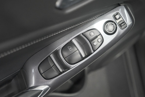 Nissan Juke 1.6 Hybrid N-Connecta | Camera | Stuurverwarming | Stoelverwarming | Navigatie