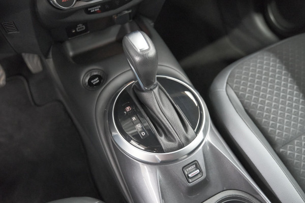 Nissan Juke 1.6 Hybrid N-Connecta | Camera | Stuurverwarming | Stoelverwarming | Navigatie