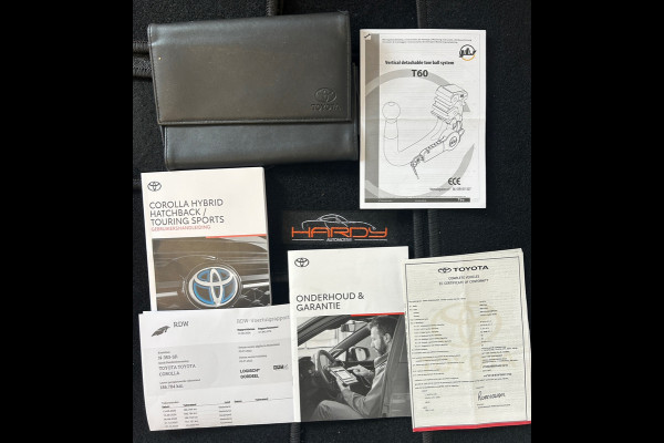 Toyota Corolla Touring Sports 1.8 Hybrid Business Plus 100% Dealer Onderhouden Rijklaarprijs!