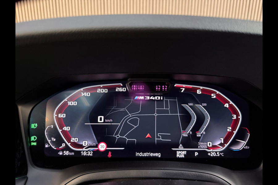 BMW 3 Serie Touring M340i xDrive High Executive 374PK - Pano