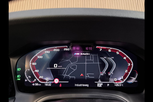 BMW 3 Serie Touring M340i xDrive High Executive 374PK - Pano