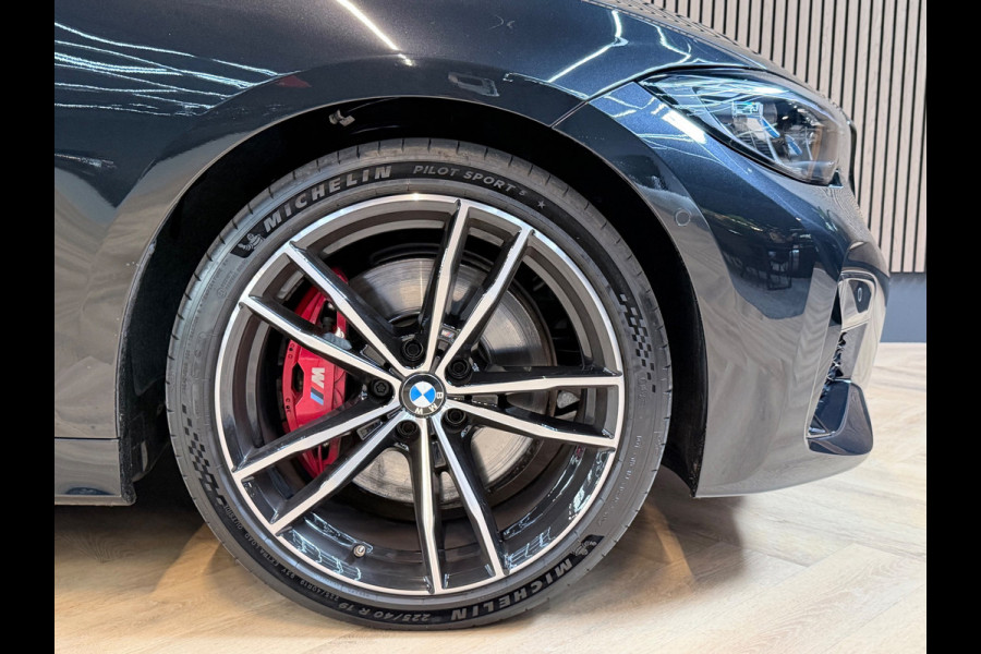BMW 3 Serie Touring M340i xDrive High Executive 374PK - Pano