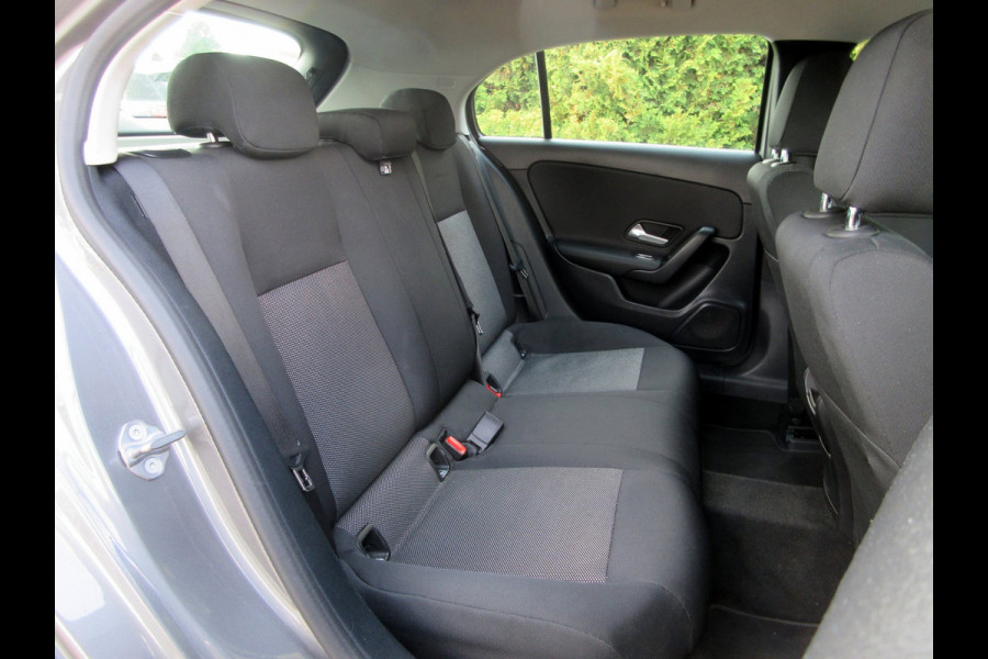 Mercedes-Benz A-Klasse 160 Advantage * Navi *