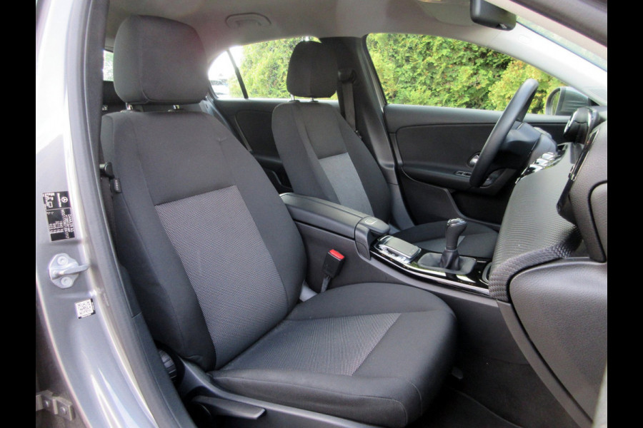 Mercedes-Benz A-Klasse 160 Advantage * Navi *