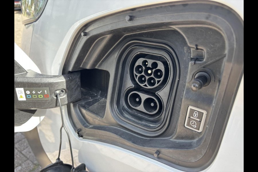 Opel Vivaro-e Combi L2H1 50 kWh 136 PK | 9.585 KM! | Climate Control | 9-persoons | Dubbele Zij-Schuifdeur | Privacy-Glass