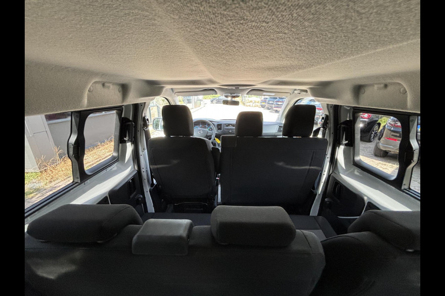 Opel Vivaro-e Combi L2H1 50 kWh 136 PK | 9.585 KM! | Climate Control | 9-persoons | Dubbele Zij-Schuifdeur | Privacy-Glass