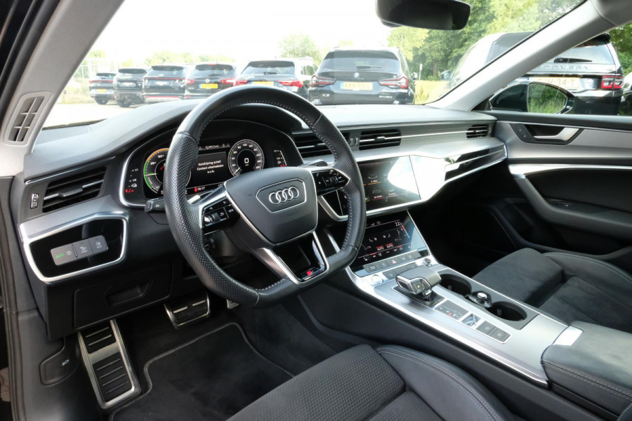 Audi A6 Limousine 55 TFSI e quattro Competition S Line 367 PK | Adaptive cruise control | Wegklapbare trekhaak | 360 Camera | Stoelverwarming | LED | CarPlay | Virtual Cockpit