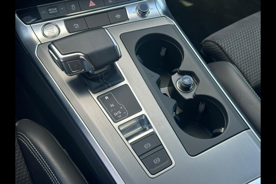 Audi A6 Limousine 55 TFSI e quattro Competition S Line 367 PK | Adaptive cruise control | Wegklapbare trekhaak | 360 Camera | Stoelverwarming | LED | CarPlay | Virtual Cockpit