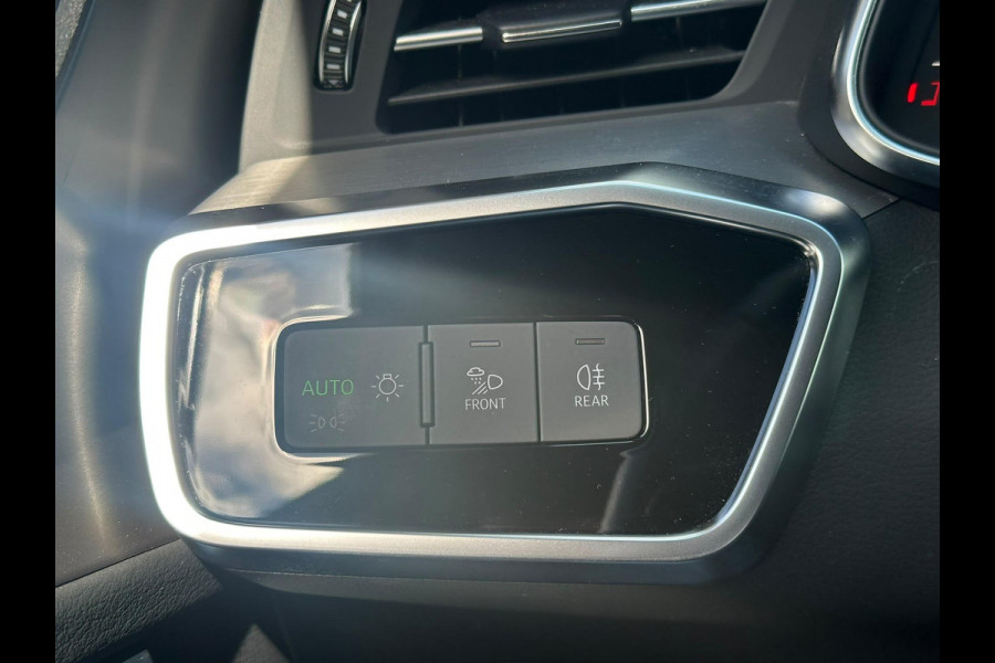 Audi A6 Limousine 55 TFSI e quattro Competition S Line 367 PK | Adaptive cruise control | Wegklapbare trekhaak | 360 Camera | Stoelverwarming | LED | CarPlay | Virtual Cockpit