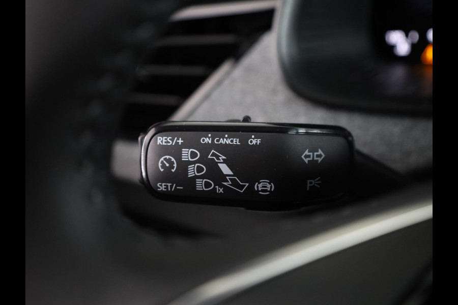 Škoda Kamiq Selection 1.0 TSI 115 pk 6 versn. Hand | Wegklapbare Trekhaak