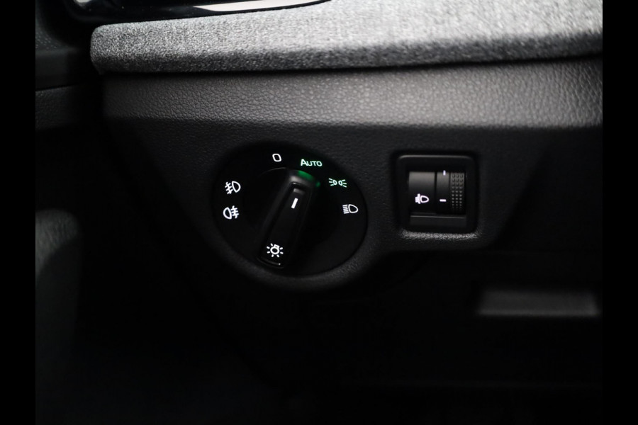 Škoda Kamiq Selection 1.0 TSI 115 pk 6 versn. Hand | Wegklapbare Trekhaak
