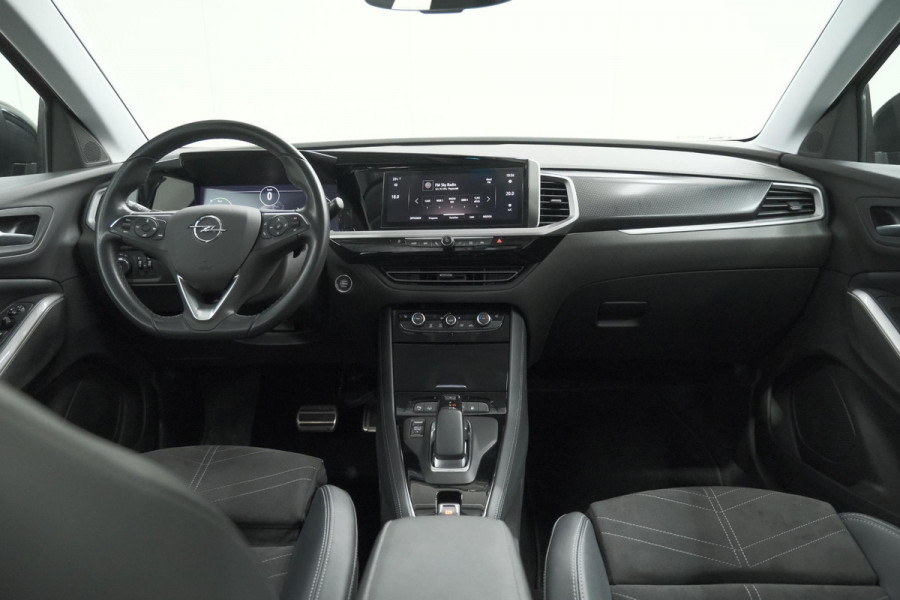 Opel Grandland 1.6 Turbo 225 Plug-In Hybrid GS Line | Adaptieve Cruise Control | Alcantara Pakket | Camera | Apple Carplay