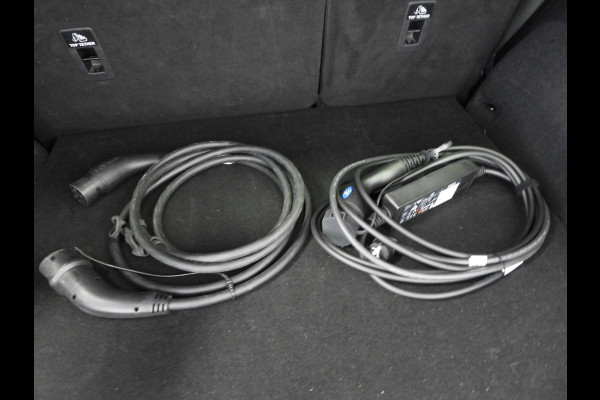 Ford Kuga 2.5 PHEV Plug-In Titanium X TREKH./NAVI/CAMERA/LED/B&O/17"LMV!