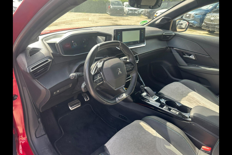 Peugeot e-208 EV GT Pack 50 kWh | Panoramadak | Stoelverwarming | Achteruitrijcamera | ACC inclusief Stop&Go-functie
