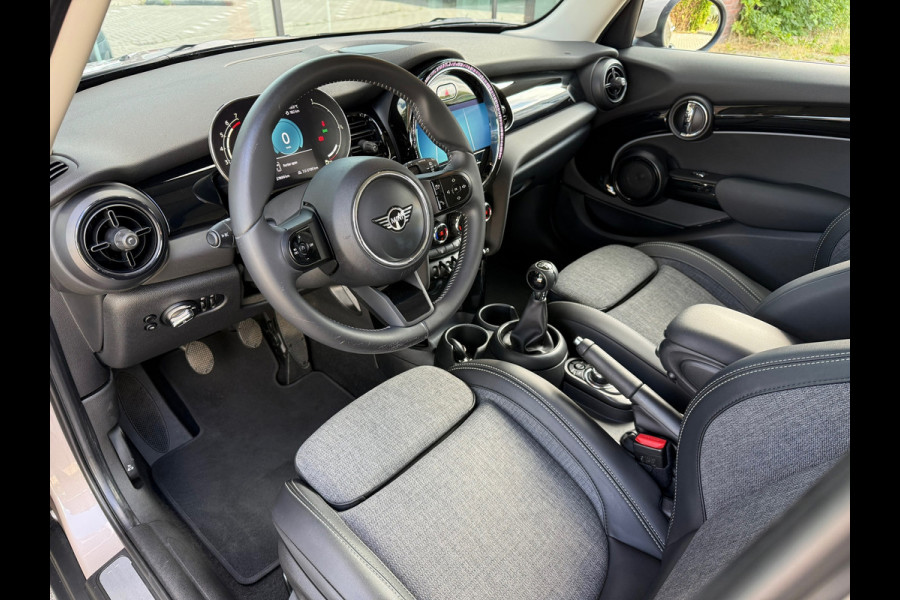 MINI 5-deurs 1.5 One Business Edition - Navi - Climate - Org.NL