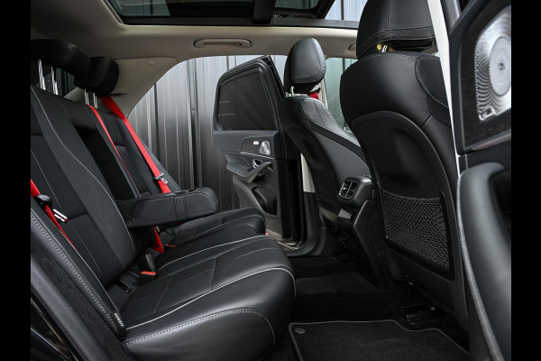 Mercedes-Benz GLE 350 e 4MATIC AMG Line | Panoramadak | HUD | 360 Camera | Stoelventilatie + Massage | Burmester | Night Pakket | Advanced Distronic | Trekhaak | Ambiance Interieur |