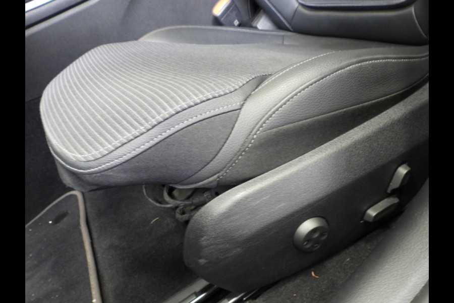 Mercedes-Benz C-Klasse Estate C300e Business Line NAVI/CAMERA/LED/SFEER/17"LMV!