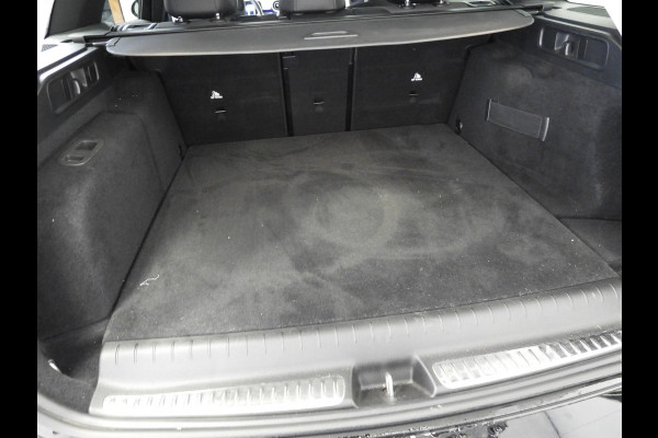 Mercedes-Benz C-Klasse Estate C300e Business Line NAVI/CAMERA/LED/SFEER/17"LMV!