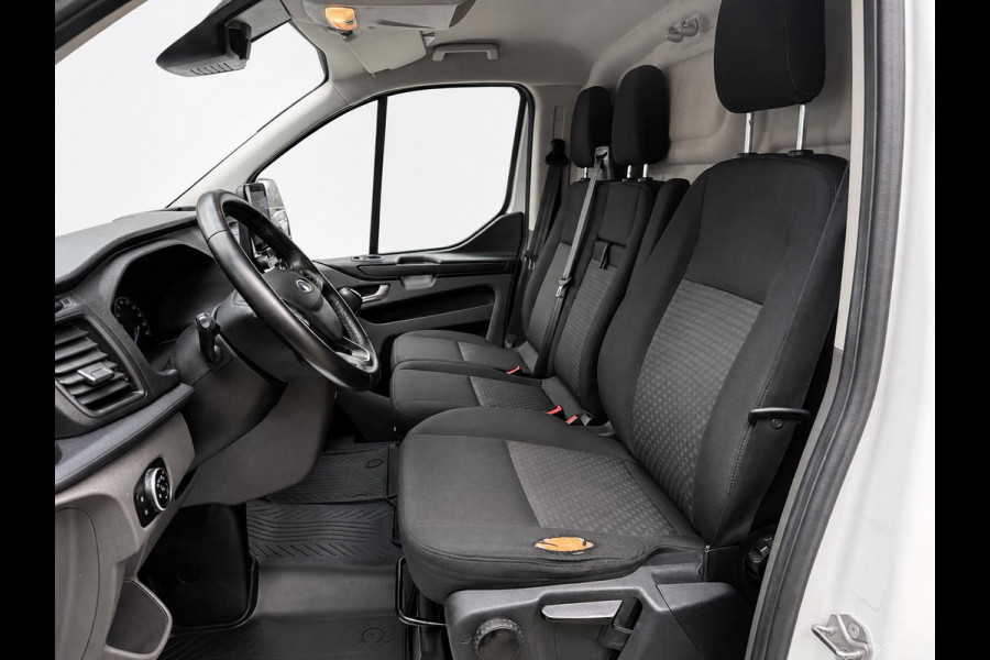Ford Transit Custom 300 2.0 TDCI L2H1 Trend Trekhaak Navigatie Achteruitrijcamera Cruise Control Bluetooth Airco DAB  Zijschuifdeur Rechts Voorruitverwarming Parkeersensoren voor en Achter
