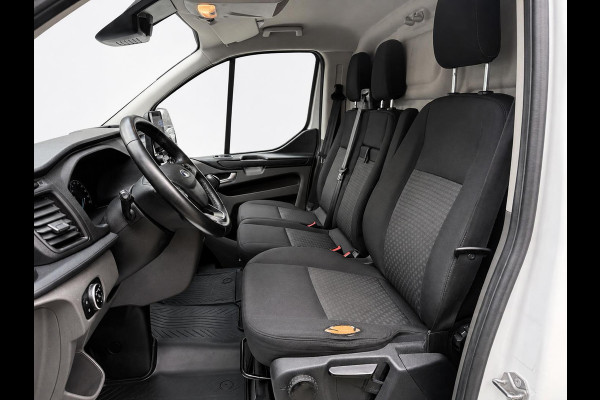 Ford Transit Custom 300 2.0 TDCI L2H1 Trend Trekhaak Navigatie Achteruitrijcamera Cruise Control Bluetooth Airco DAB  Zijschuifdeur Rechts Voorruitverwarming Parkeersensoren voor en Achter