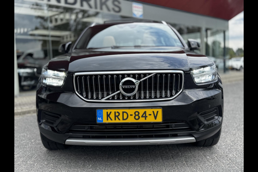 Volvo XC40 1.5 T5 Recharge Inscription | Trekhaak | Panorama | Leder Amber | H&K Audio | Memory Seat | Camera |