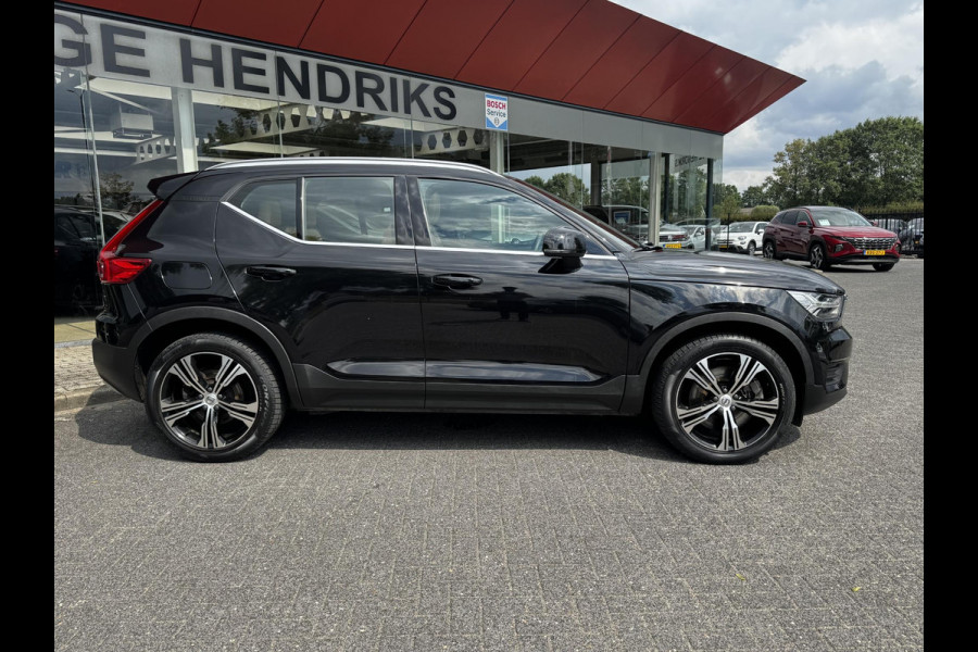 Volvo XC40 1.5 T5 Recharge Inscription | Trekhaak | Panorama | Leder Amber | H&K Audio | Memory Seat | Camera |