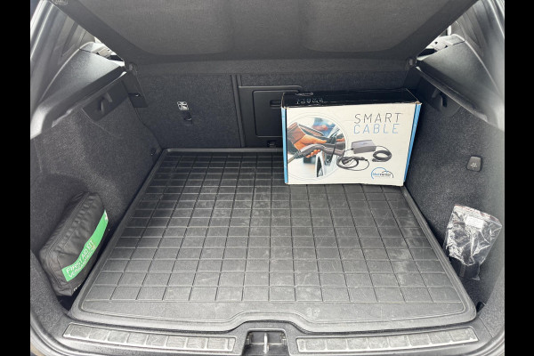 Volvo XC40 1.5 T5 Recharge Inscription | Trekhaak | Panorama | Leder Amber | H&K Audio | Memory Seat | Camera |