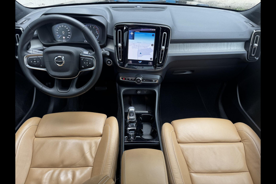 Volvo XC40 1.5 T5 Recharge Inscription | Trekhaak | Panorama | Leder Amber | H&K Audio | Memory Seat | Camera |