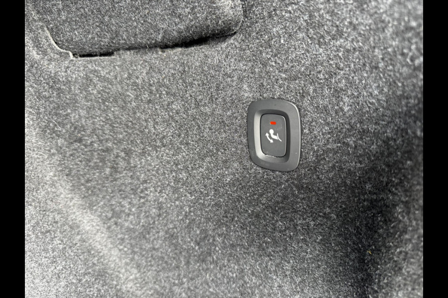 Volvo XC40 1.5 T5 Recharge Inscription | Trekhaak | Panorama | Leder Amber | H&K Audio | Memory Seat | Camera |
