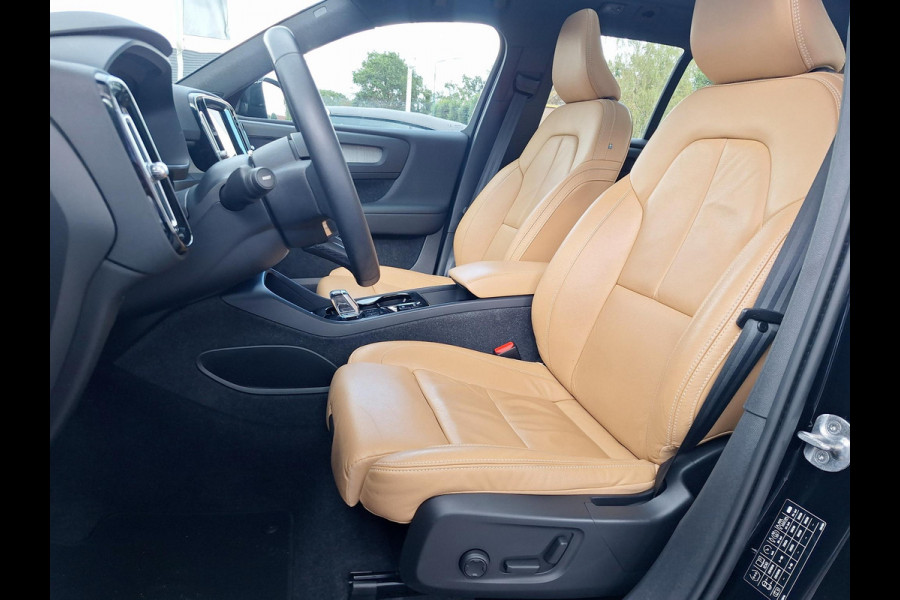 Volvo XC40 1.5 T5 Recharge Inscription | Trekhaak | Panorama | Leder Amber | H&K Audio | Memory Seat | Camera |
