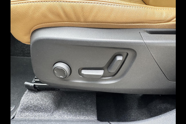 Volvo XC40 1.5 T5 Recharge Inscription | Trekhaak | Panorama | Leder Amber | H&K Audio | Memory Seat | Camera |
