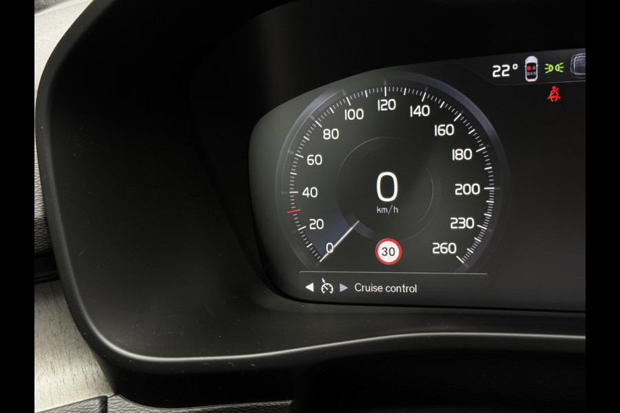 Volvo XC40 1.5 T5 Recharge Inscription | Trekhaak | Panorama | Leder Amber | H&K Audio | Memory Seat | Camera |