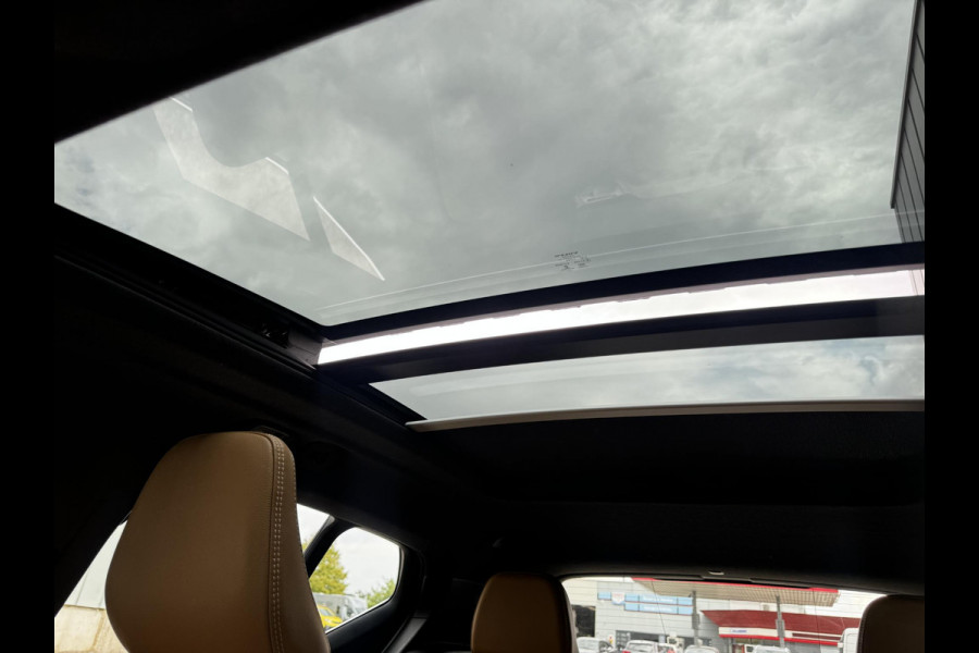 Volvo XC40 1.5 T5 Recharge Inscription | Trekhaak | Panorama | Leder Amber | H&K Audio | Memory Seat | Camera |