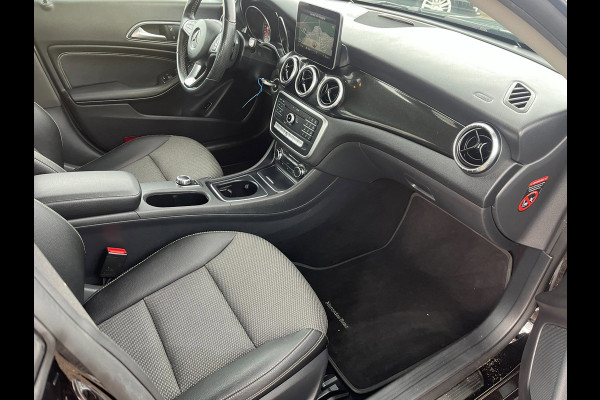 Mercedes-Benz CLA-Klasse 200 Ambition(st-bekr,automaat,navi,halfleer,18inch,bj18,16950,-)