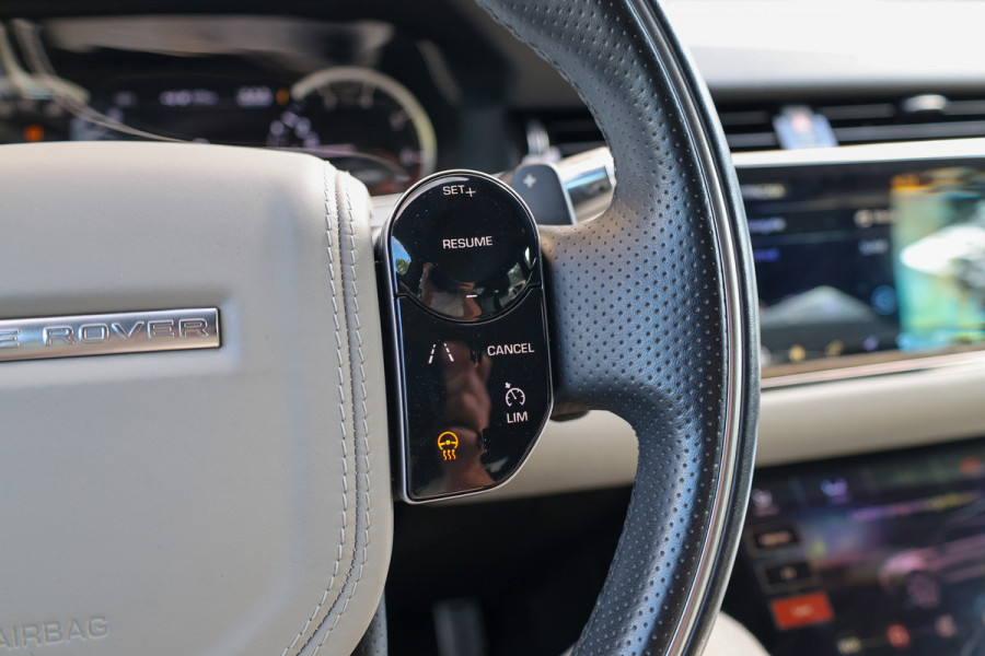 Land Rover Range Rover Evoque 1.5 P300e AWD R-Dynamic SE | MERIDIAN SURROUND | ELEK TREKHAAK | STOELVERW | CAMERA | APPLE CARPLAY |