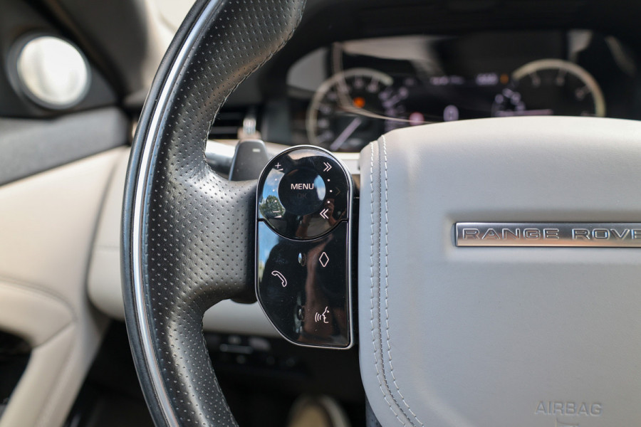 Land Rover Range Rover Evoque 1.5 P300e AWD R-Dynamic SE | MERIDIAN SURROUND | ELEK TREKHAAK | STOELVERW | CAMERA | APPLE CARPLAY |
