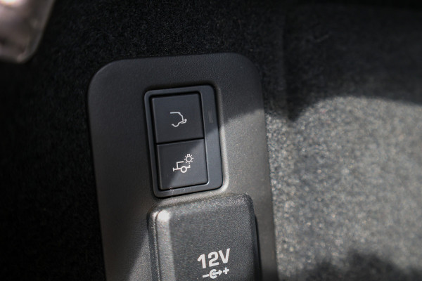 Land Rover Range Rover Evoque 1.5 P300e AWD R-Dynamic SE | MERIDIAN SURROUND | ELEK TREKHAAK | STOELVERW | CAMERA | APPLE CARPLAY |