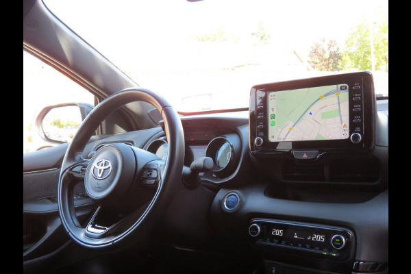 Toyota Yaris 1.5 Hybrid Executive Bi-Tone | LED KOPLAMPEN | HALF LEDER | APPLE CARPLAY | 17 INCH VELGEN | DAB+ | STOELVERWARMING |